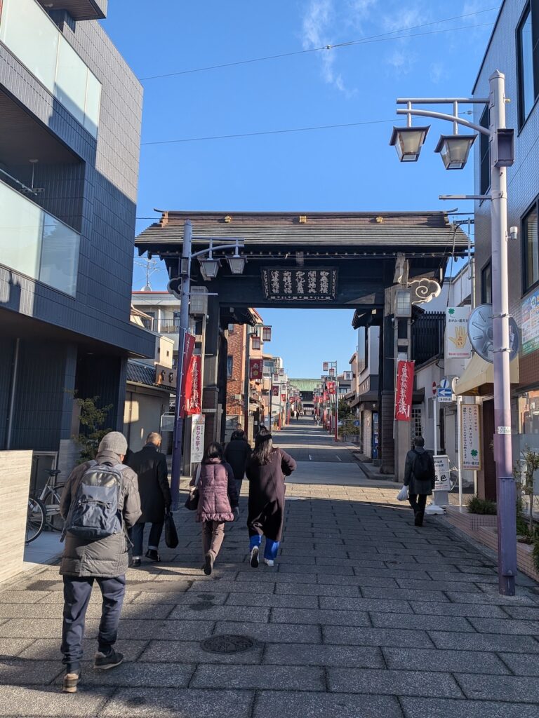下総中山「中山法華経寺参道」