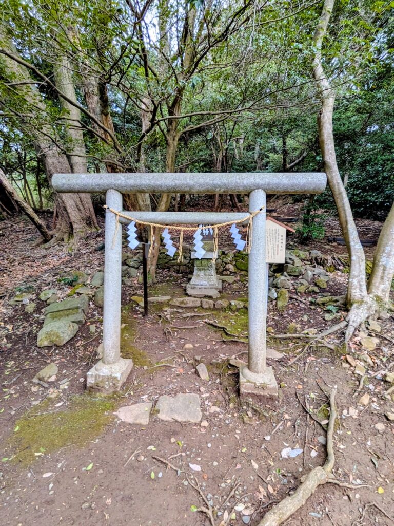 「結明神本社（むすぶみょうじんほんしゃ）」